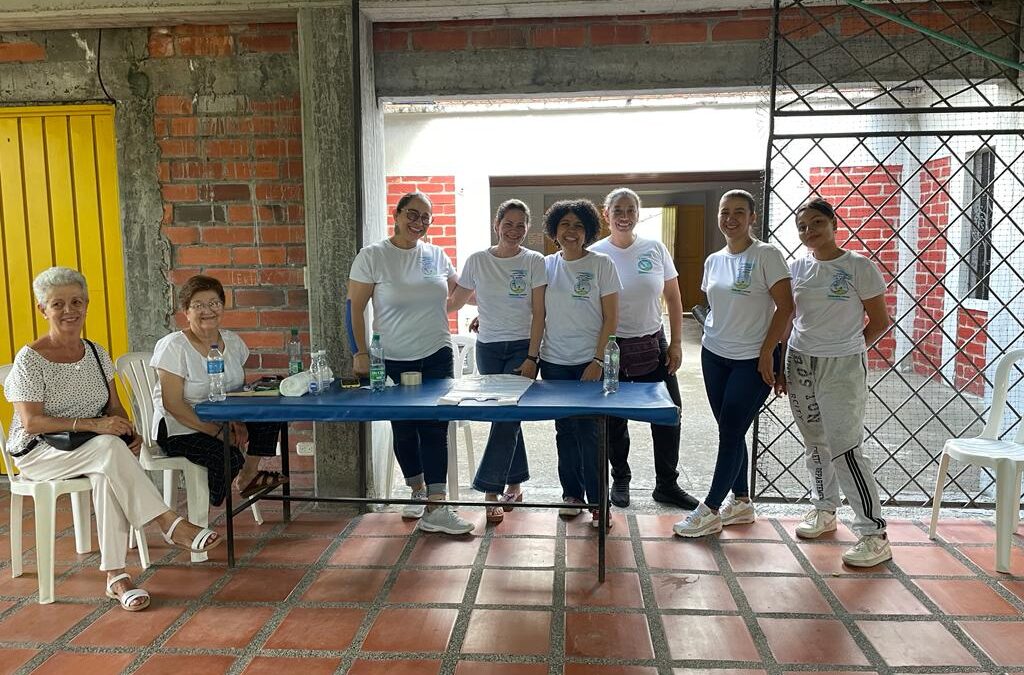 BAZAR – LO QUE NO USAMOS AYUDA A «CAMBIAR EL MUNDO»
